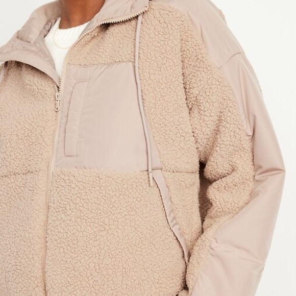 Gap Old Navy Women's Beige Teddy Sherpa Athletic Jacket - Picture 2 of 6